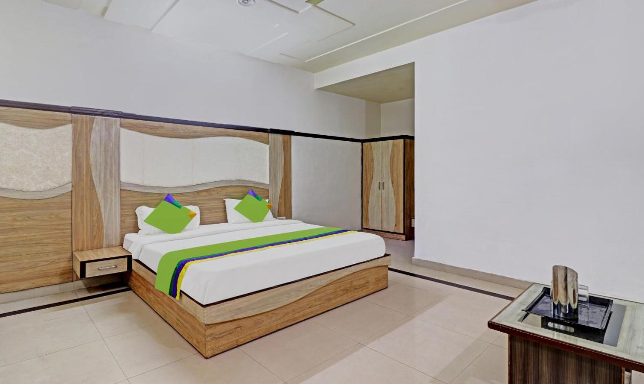 Golden Pearl Hotell Agra  Exteriör bild